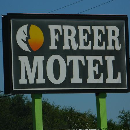 Freer Motel Exterior photo